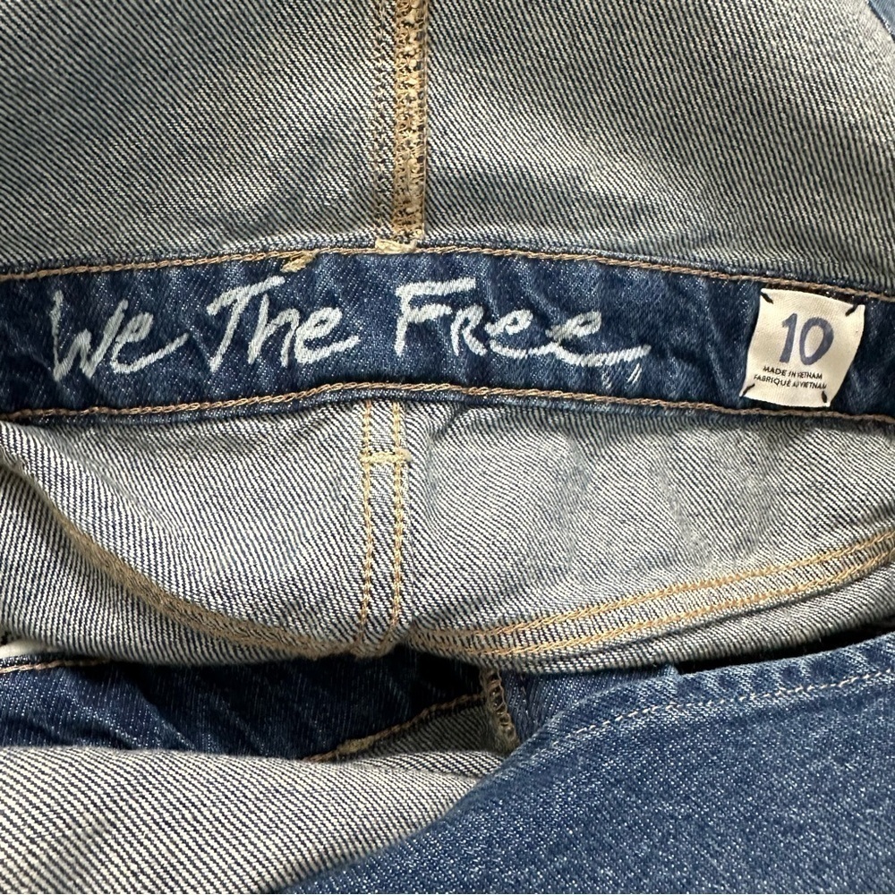 Free People WE THE FREE Cut Off Shortalls Overalls Zip Up Blue Size 10 EUC - Picture 2 of 9